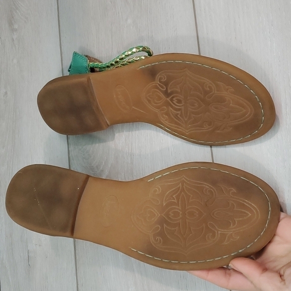 Born B.O.C Womem Emerald Ankle Zip  Sandals Thong Flats Slide shoes sz 8M - Picture 9 of 12